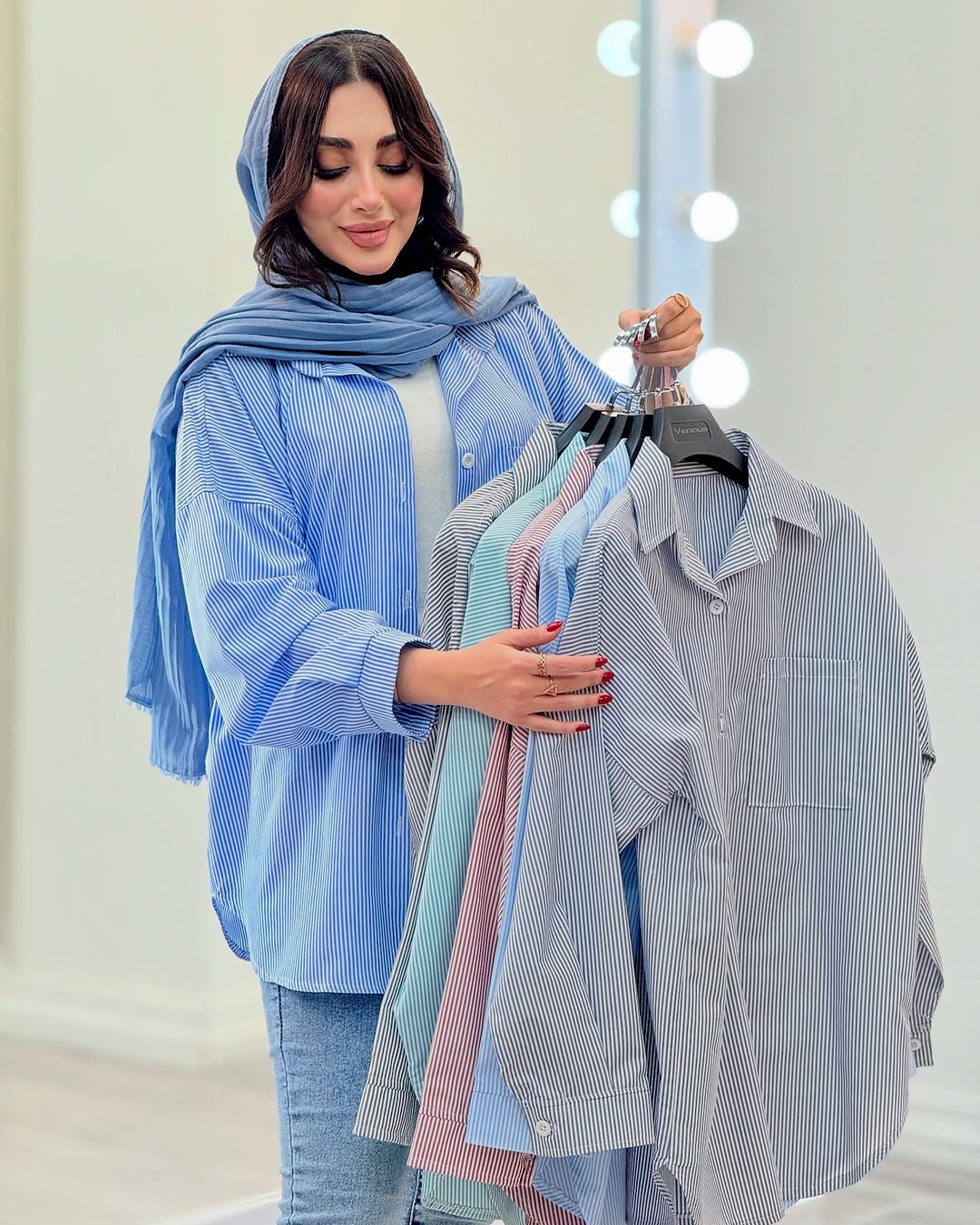 شومیز  زنانه مدل راه راه نگین کاری شده