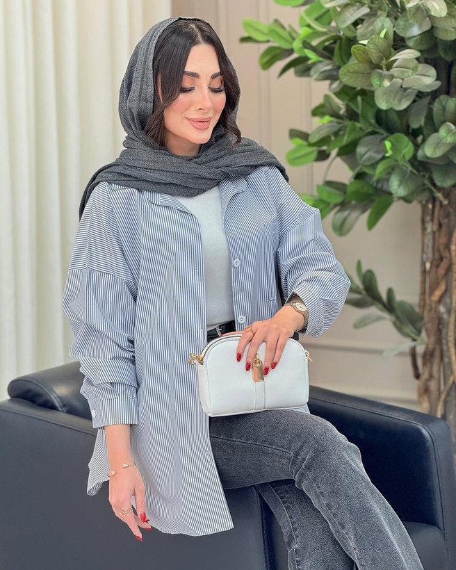 شومیز زنانه مدل راه راه نگین کاری شده